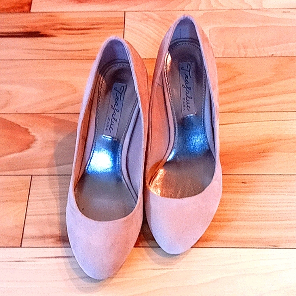 Zara soft pink suede heeled shoes